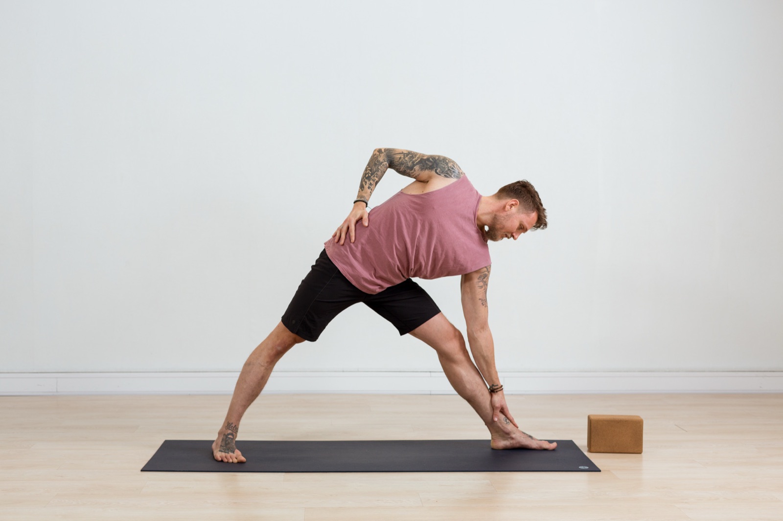 Derfor blir stående stillinger annerledes når du er gravid — og hva du bør gjøre i stedet